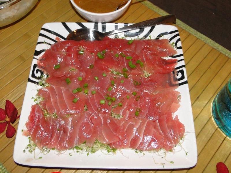 Carpaccio de thon aux algues japonaises